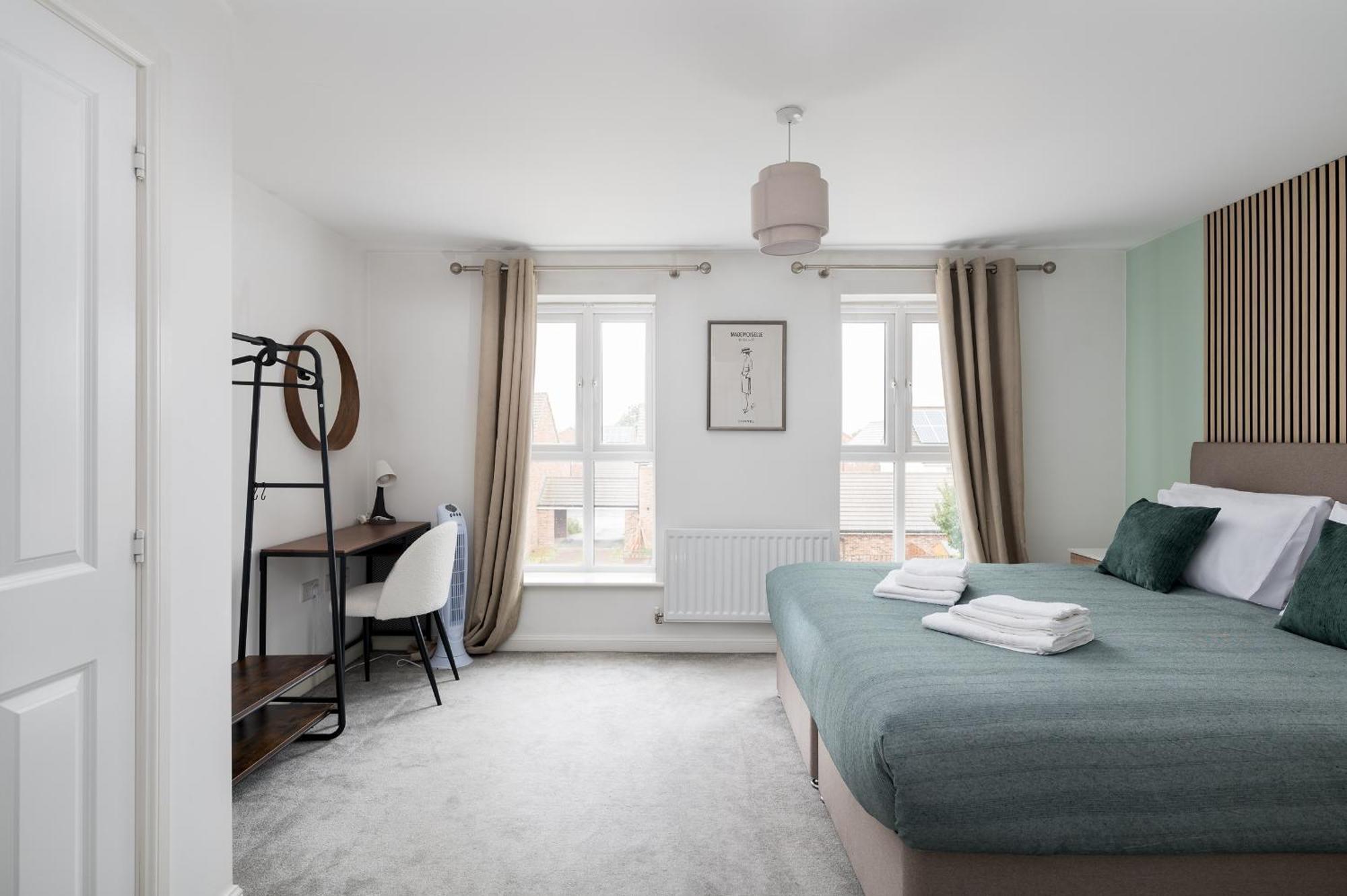 4 Bedroom House By Humming Nest Short Lets & Serviced With Free Wifi & Parking